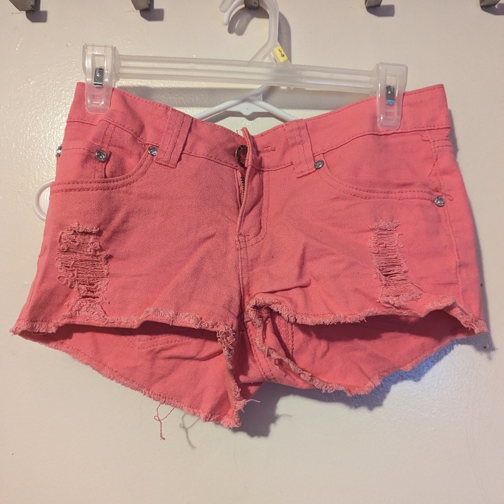 Pink denim shorts size 5 Poshmark will only let me select 6
